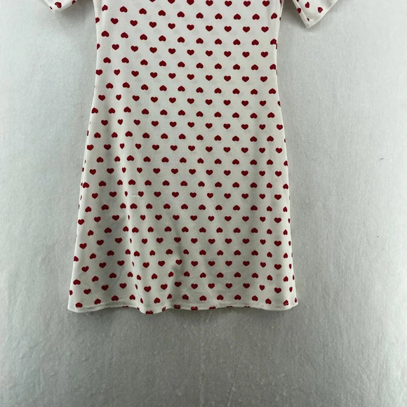 Pretty Little Thing Dress Women's Sz 4 Mini Bodycon White Heart Print High Neck - Picture 9 of 11